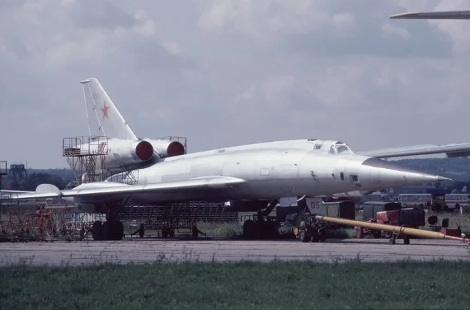Ту-22 Вдоводел