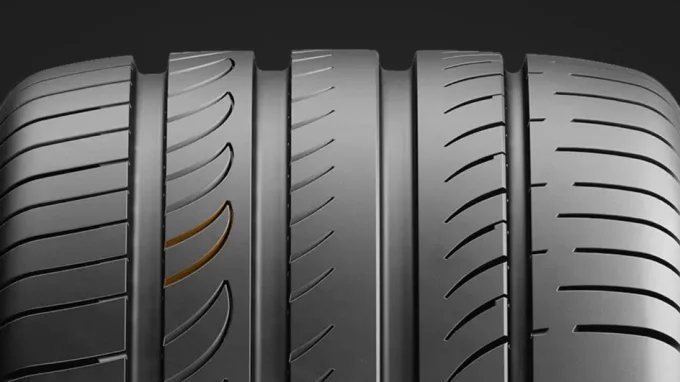 Покрышка Pirelli Powergy. Ламели выделены желтым цветом.