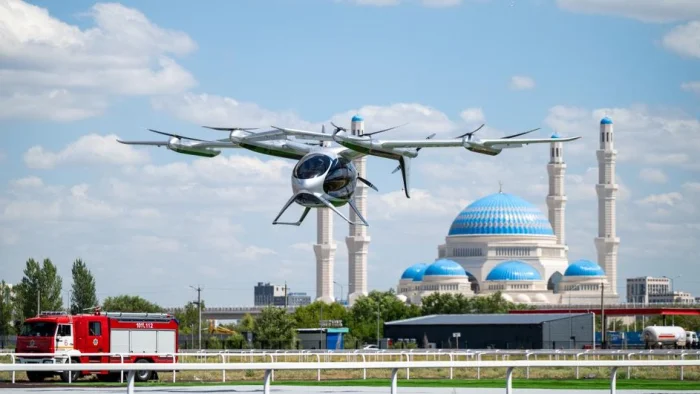 В Астане впервые испытали беспилотное аэротакси AutoFlight Prosperity