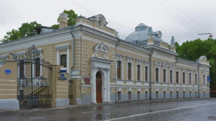 Историческое здание института Семашко